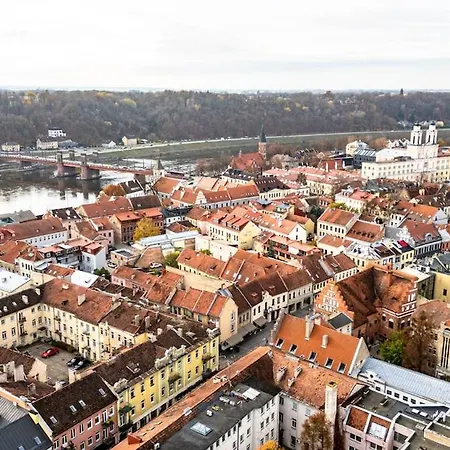 Charming In Old Town Апартаменты *
