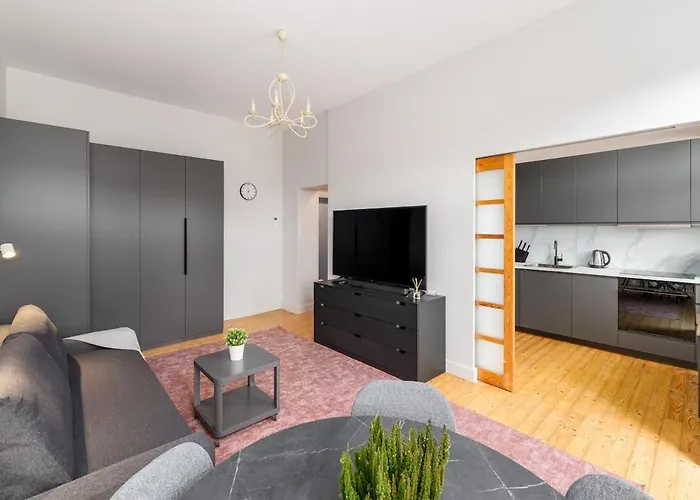 דירה Charming In Old Town *